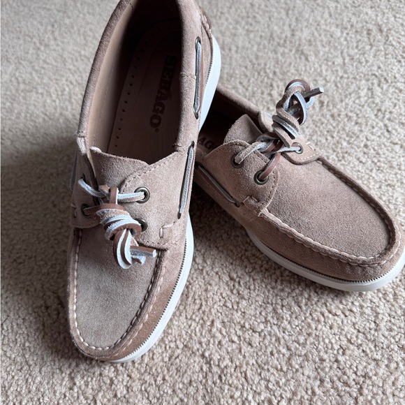 Sebago boat shoes and Smartwool socks - Picture 3 of 10